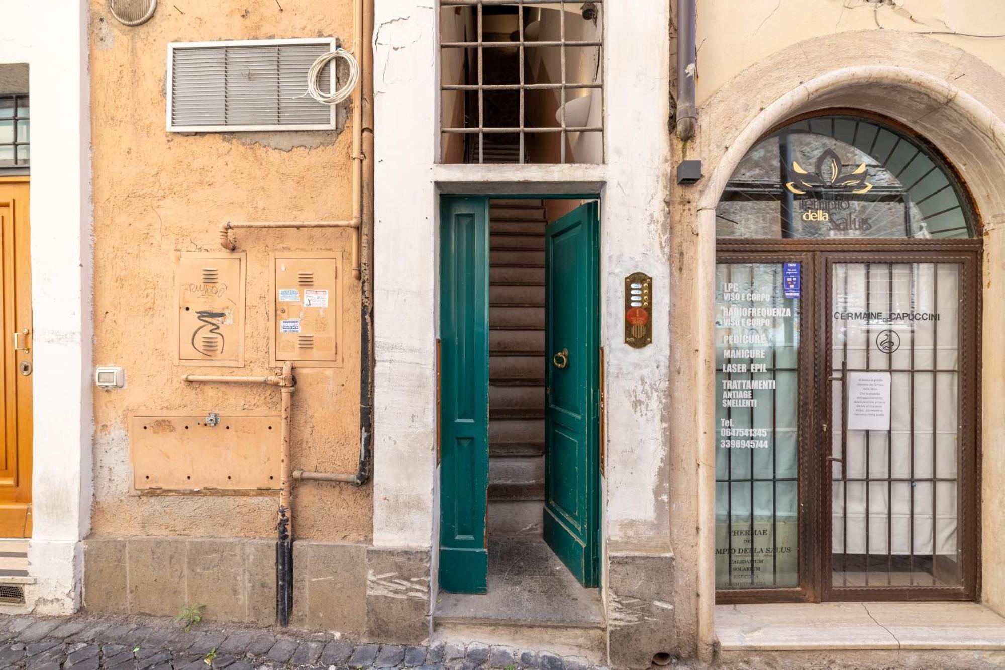 Suite Trevi - Charming Loft Near Trevi Fountain Rome Luaran gambar
